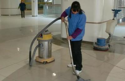 從下崗女工到保潔行業(yè)巨頭 一家年產(chǎn)值12億元的創(chuàng)業(yè)傳奇